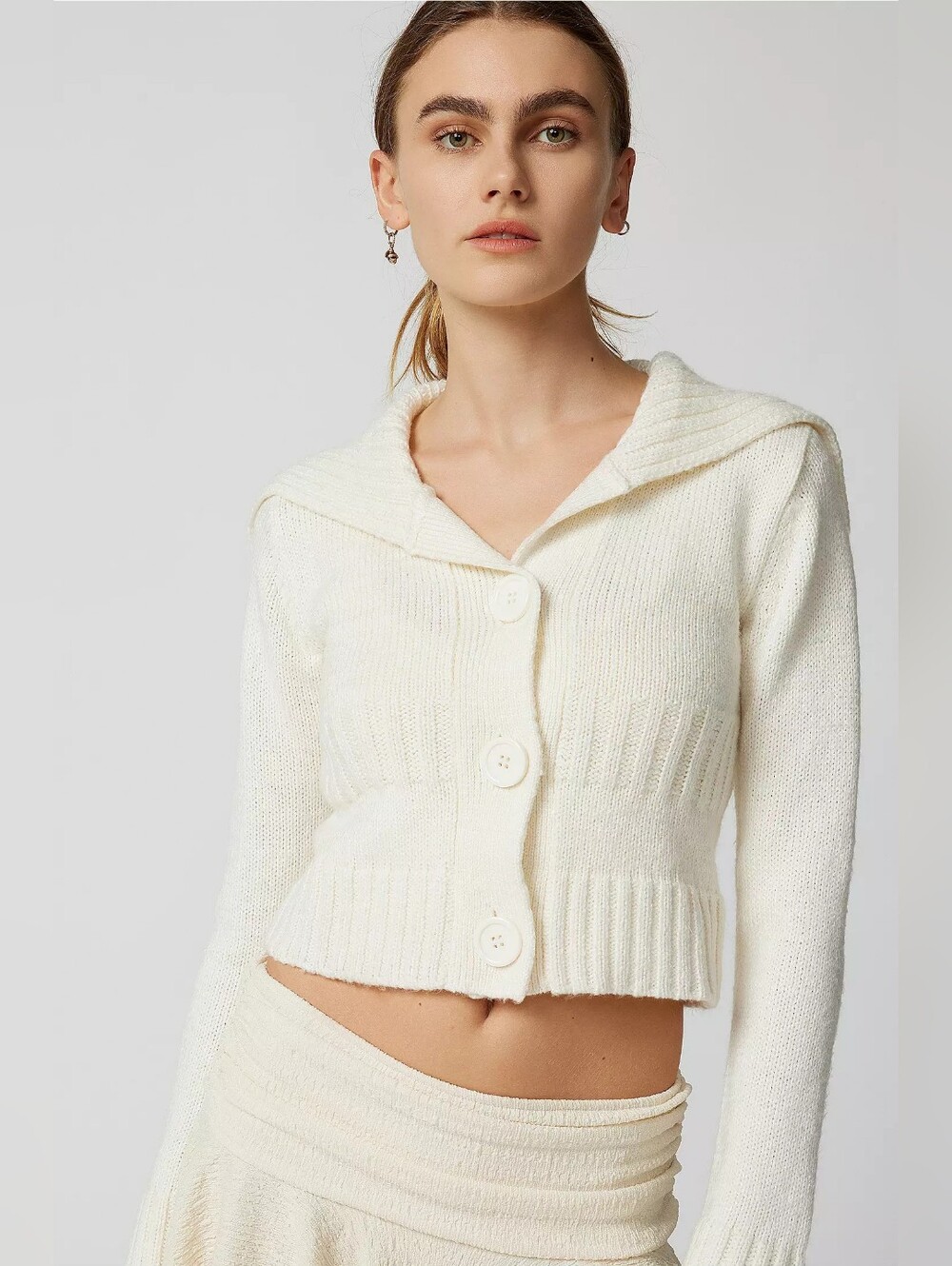 Urban Outfitters Cream Knit Cropped Sweater Size Large | The Kennedy Sweater